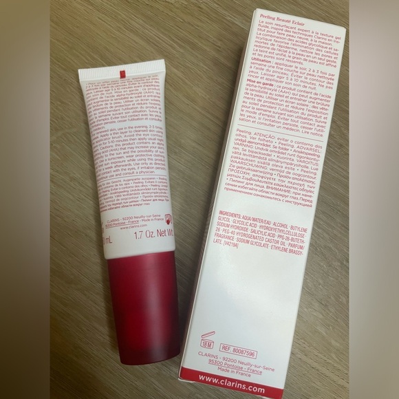 Clarins Beauty Flash Peel - Picture 2 of 7